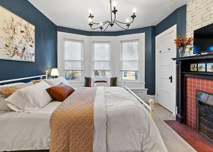 Ideal For Big Groups And Family Retreats! Sleeps 17