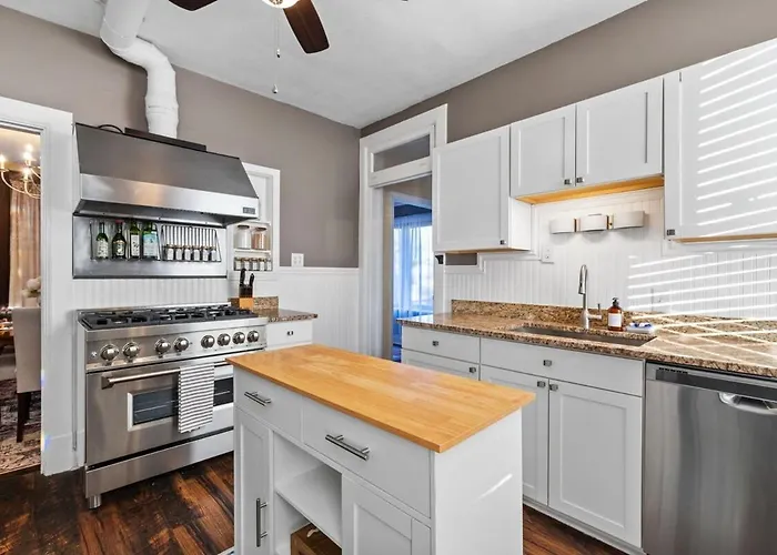 Ideal For Big Groups And Family Retreats! Sleeps 17 * Pittsburgh